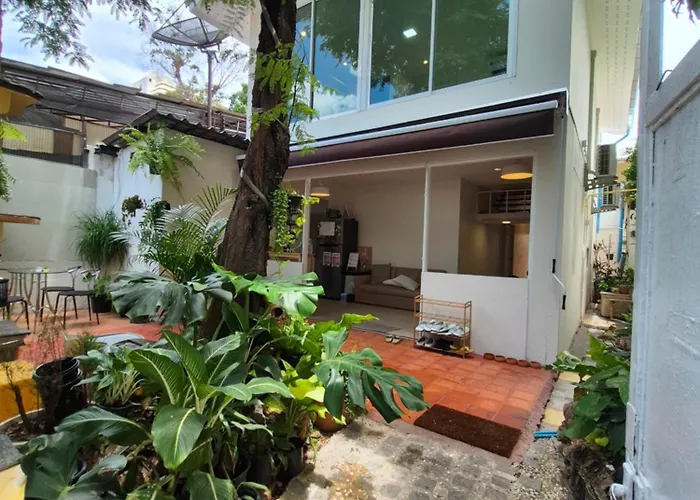 Cat House Bkk Alloggio in famiglia